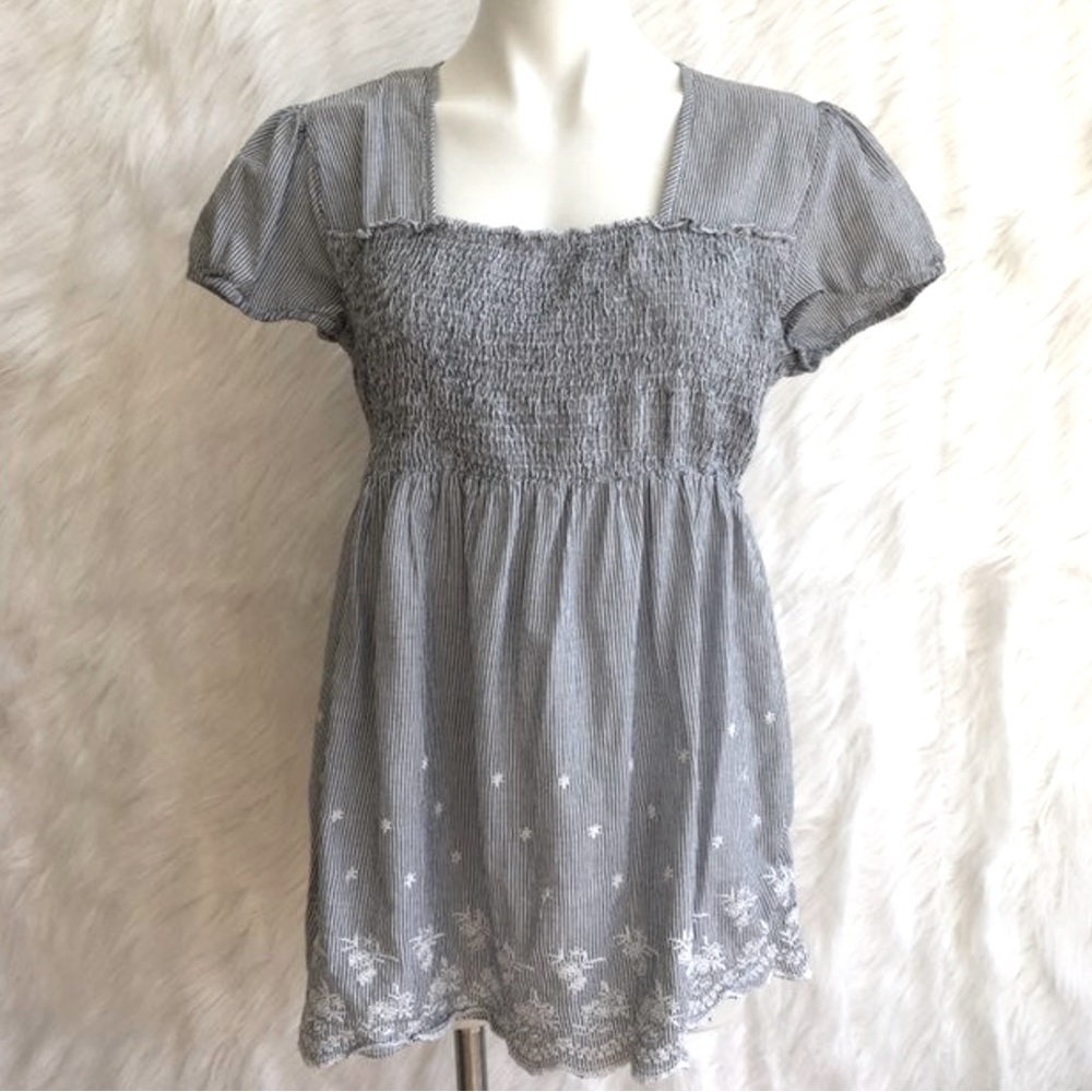 Women’s maternity top